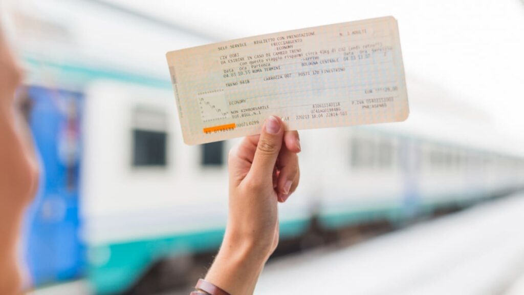 āĻ
āύāϞāĻžāĻāύ⧠āϰā§āϞāĻāϝāĻŧā§ āĻāĻŋāĻā§āĻ āĻāĻžāĻāĻžāϰ āύāĻŋā§āĻŽ