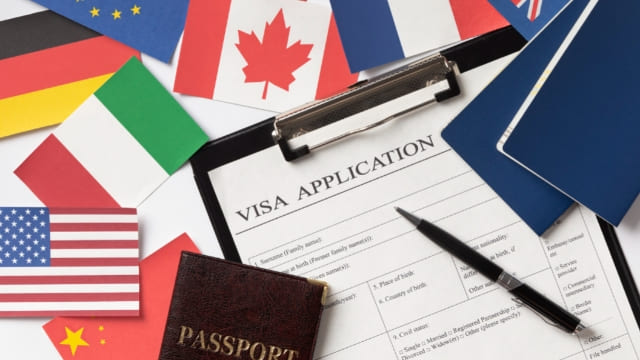 āĻĒāĻžāĻāĻŋāϏā§āϤāĻžāύāĻŋ āĻāĻŋāϏāĻž āĻĢā§āϰāĻŋ