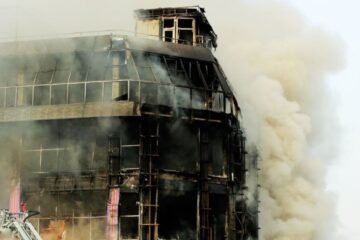 দেওয়ানবাগ দরবার শরীফে ভাঙচুর ও অগ্নিসংযোগ দুর্বৃত্তদের